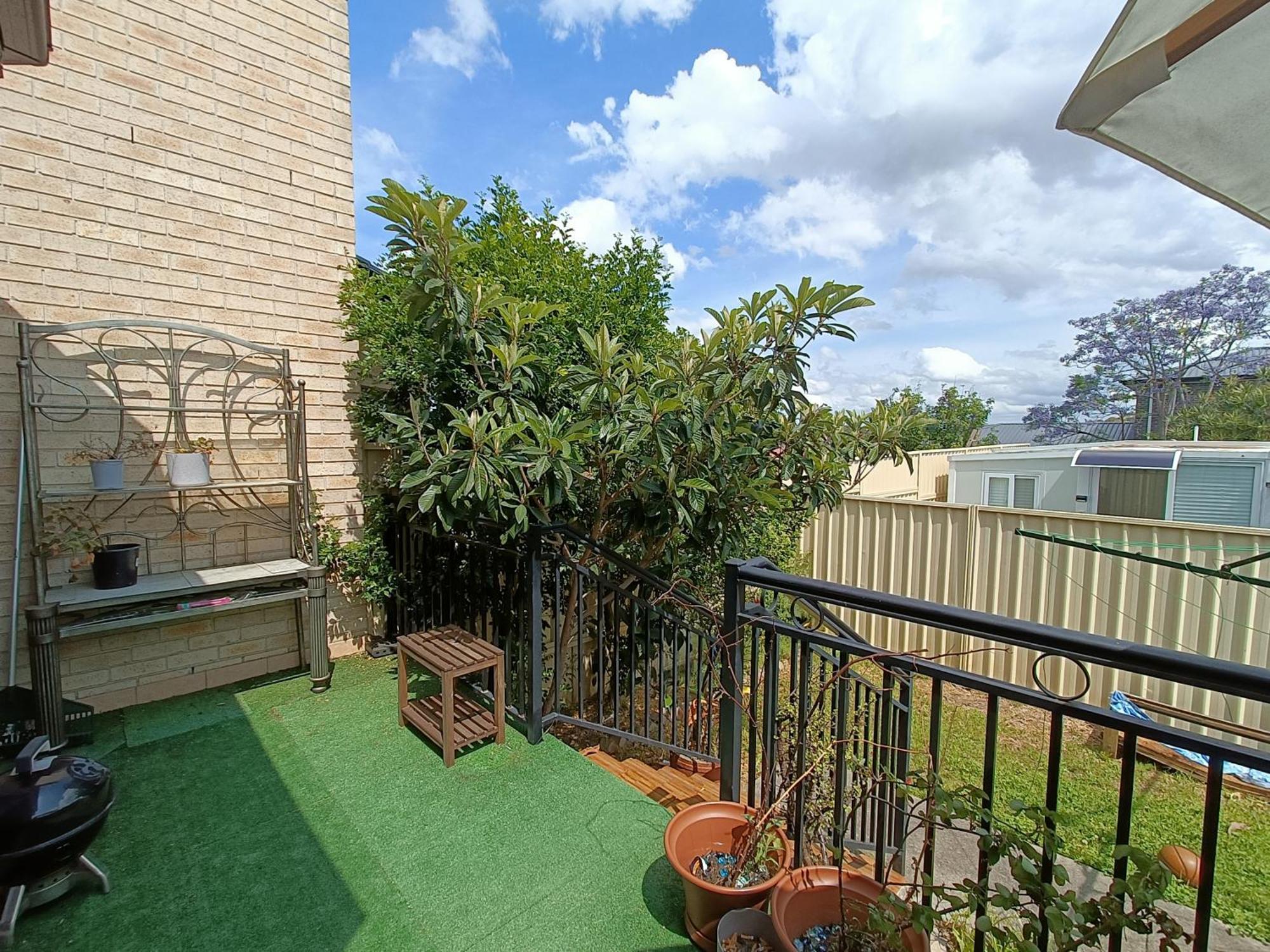 Two Single Beds With Balcony G2